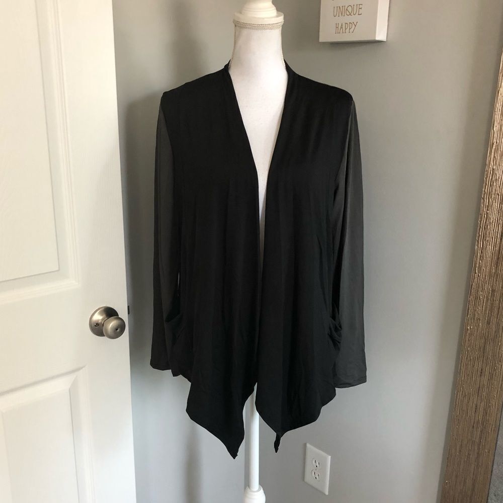 Robert Louis Black & Gray Colorblock Blazer